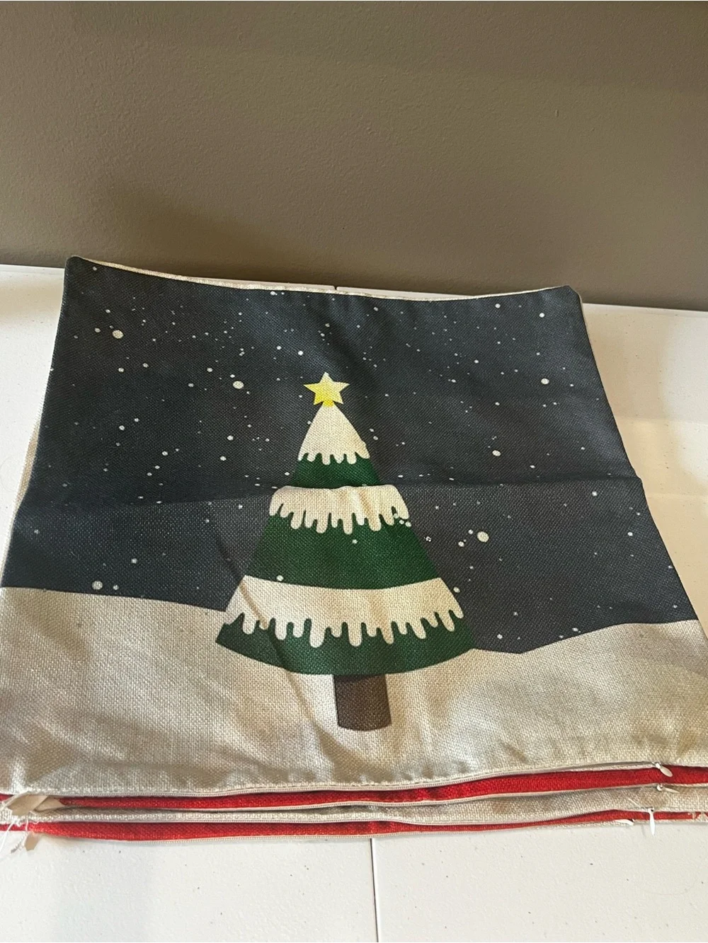 4 Christmas Pillow Covers